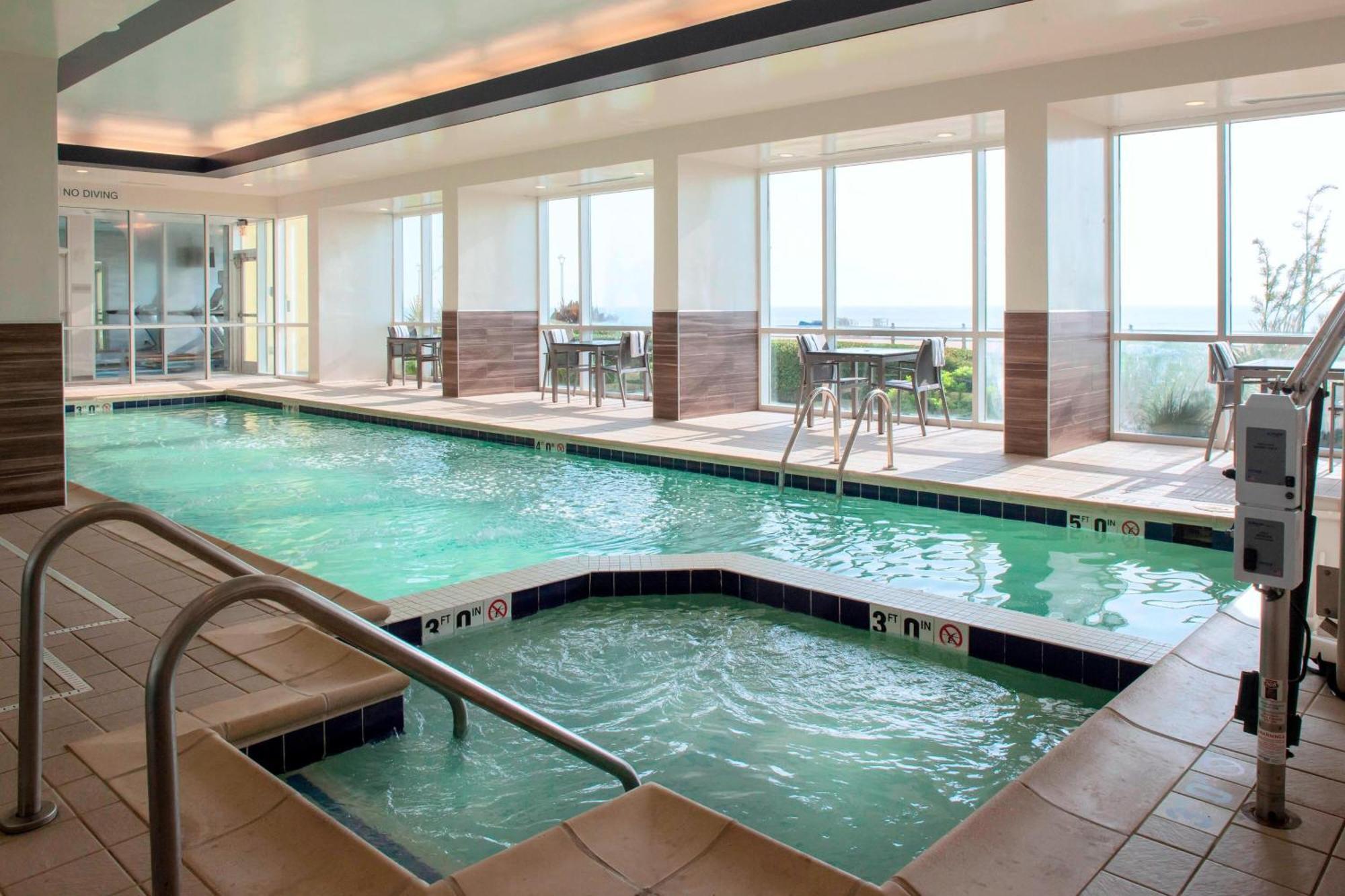 Fairfield Inn & Suites By Marriott Virginia Beach Oceanfront Экстерьер фото